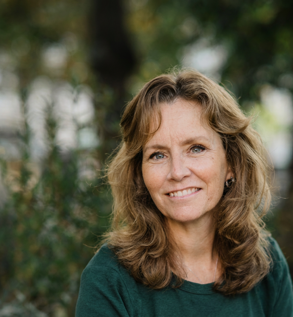 Balanced light, sharpness, natural colors enhancement